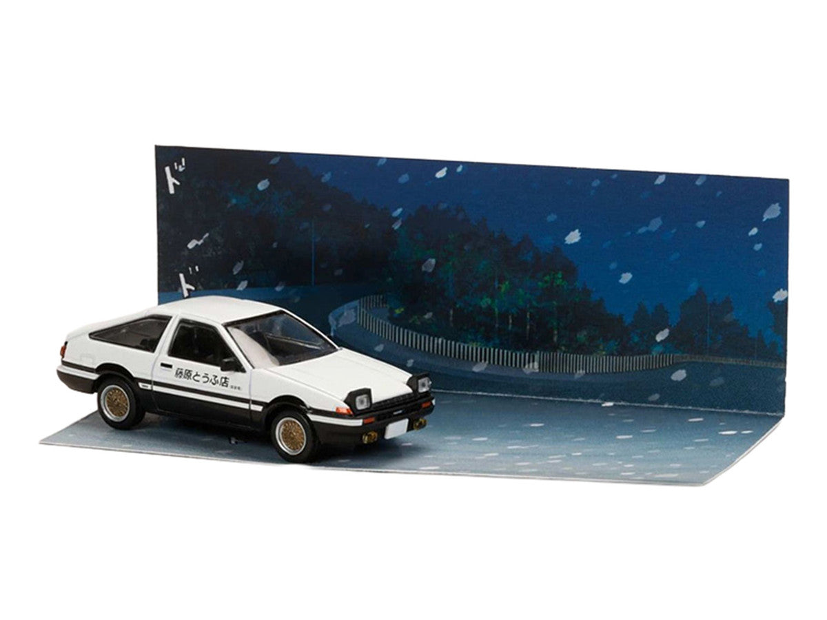 Toyota Sprinter Trueno (AE86) RHD (Right Hand Drive) White with Black Stripes "Takumi Fujiwara & Natsuki Mogi - Initial D" (1995-2013) Manga "Diorama Set Series" 1/64 Diecast Model Car by Hobby Japan Hobby Japan