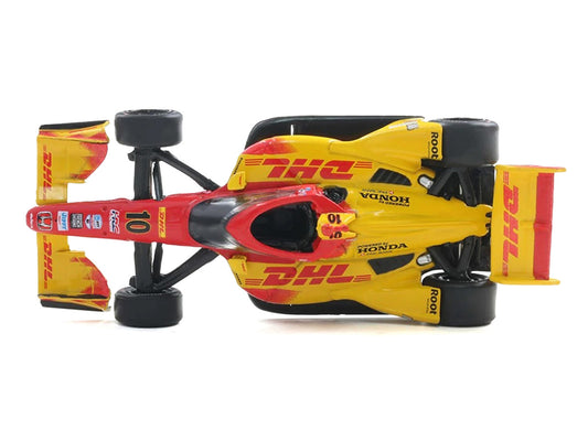 Dallara IndyCar #10 Alex Palou "DHL" Chip Ganassi Racing (Road Course Configuration) Champion "NTT IndyCar Series" (2025) with Trading Card 1/64 Diecast Model Car by IXO Models-1