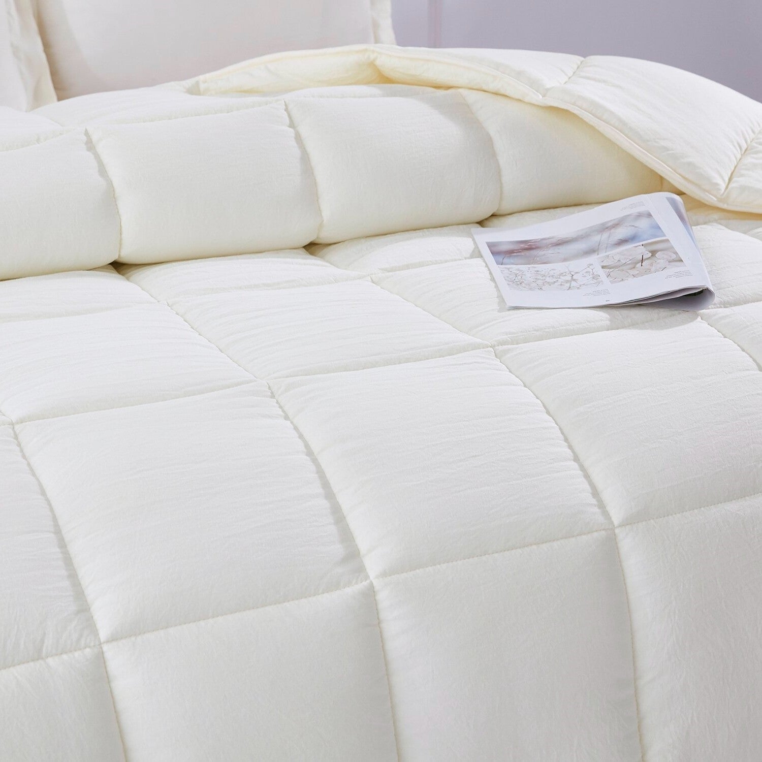 Queen Size Off White 3 Piece Microfiber Reversible Comforter Set HomePacific