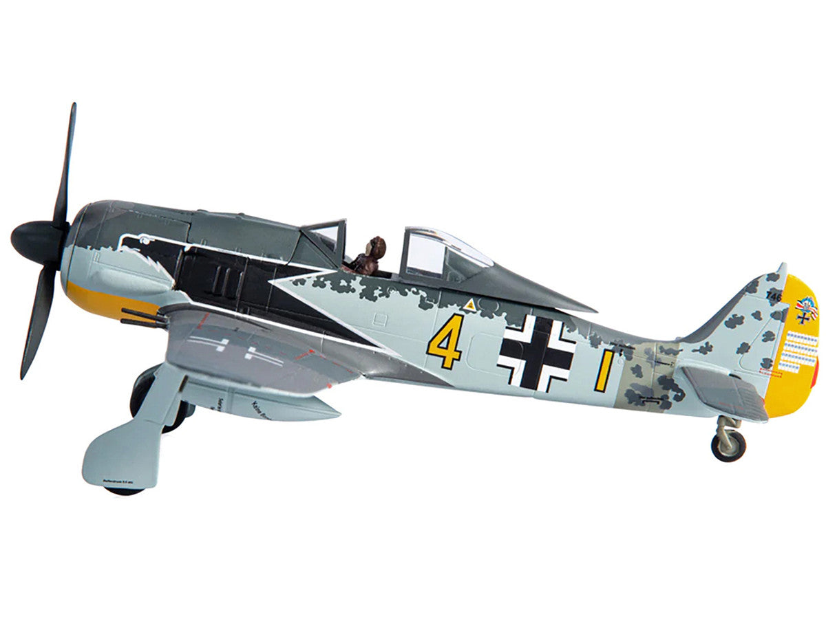 Focke-Wulf FW 190A-4 Fighter Aircraft "Major Siegfried Schnell, Luftwaffe, JG2, France" (1943) 1/72 Diecast Model by JC Wings-1