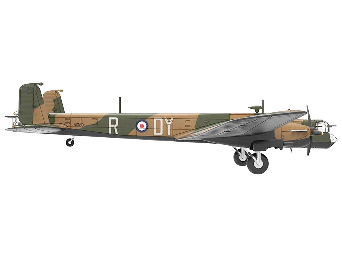 Armstrong Whitworth Whitley Mk.V Bomber Aircraft "No. 102 Squadron RAF Driffield" Royal Air Force (1940) "Planes of World War II" Series 1/144 Diecast Model Airplane by Luppa Luppa