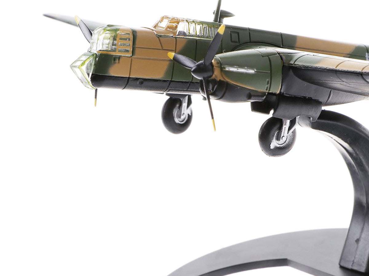 Armstrong Whitworth Whitley Mk.V Bomber Aircraft "No. 102 Squadron RAF Driffield" Royal Air Force (1940) "Planes of World War II" Series 1/144 Diecast Model Airplane by Luppa Luppa