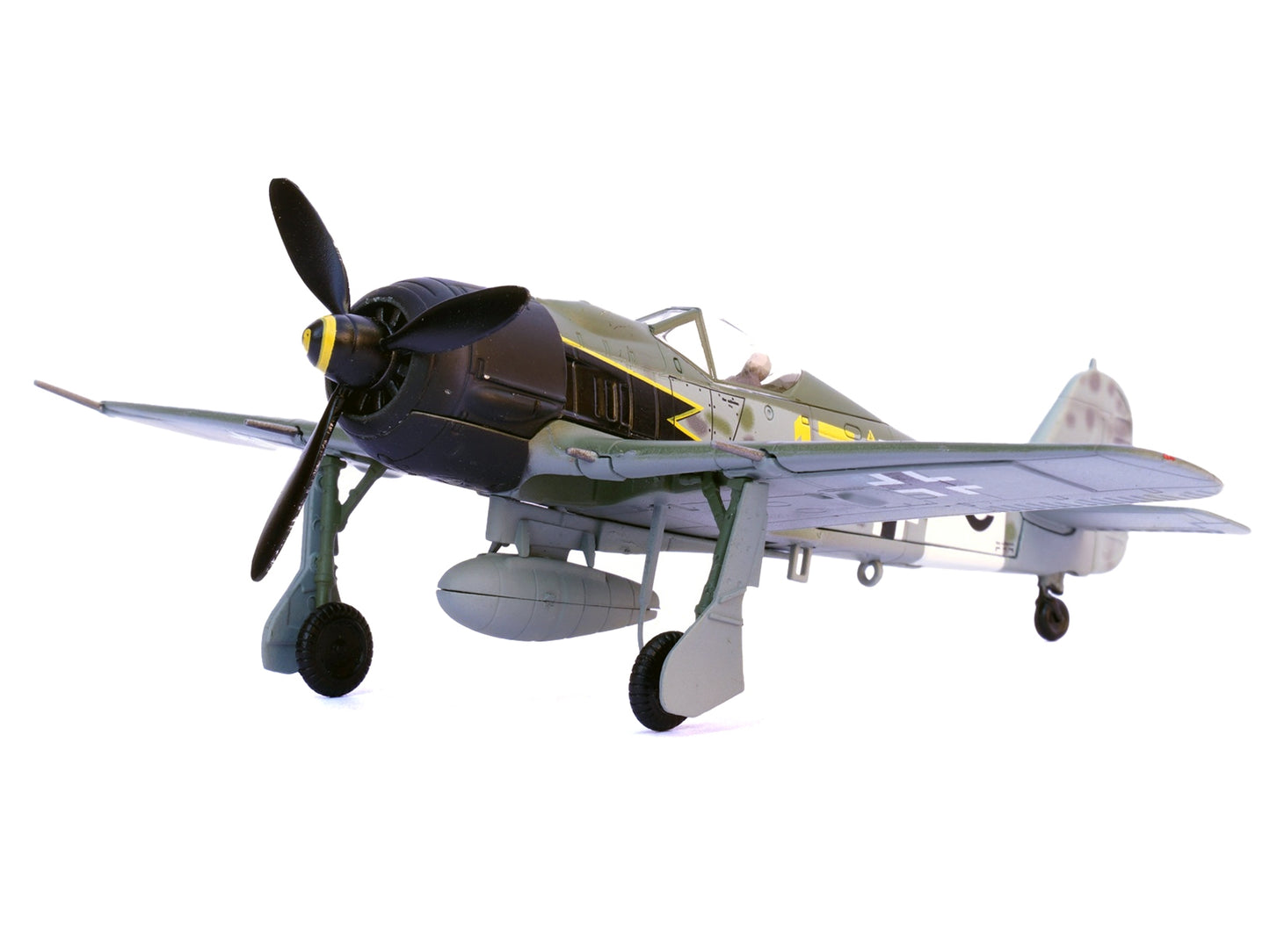 Focke-Wulf Fw 190A Aircraft "Yellow 17 24-Victory Ace Willi Unger 12./JG 3 Udet Germany" (1944) German Luftwaffe 1/72 Diecast Model Airplane by Legion