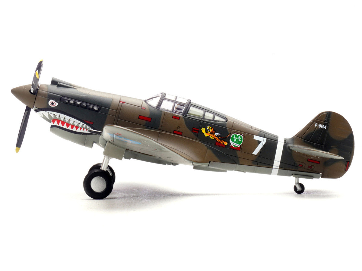 Curtiss P-40B/C Warhawk Fighter Aircraft "White 7 1st Squadron Flying Tigers Chinese Air Force" (1942) 1st American Volunteer Group 1/72 Diecast Model Airplane by Legion-3