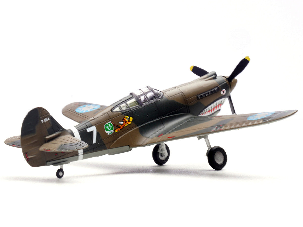 Curtiss P-40B/C Warhawk Fighter Aircraft "White 7 1st Squadron Flying Tigers Chinese Air Force" (1942) 1st American Volunteer Group 1/72 Diecast Model Airplane by Legion-2