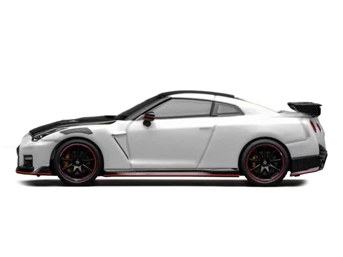 2022 Nissan GT-R Nismo (R35) RHD (Right Hand Drive) Brilliant White Pearl with Carbon Hood and Top "Senior 64" Series 1/64 Diecast Model Car by MotorHelix Motorhelix