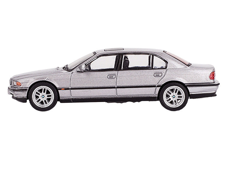 BMW 750IL Aspen Silver Metallic with Sun Roof Limited Edition 1/64 Diecast Model Car by Mini GT Mini GT