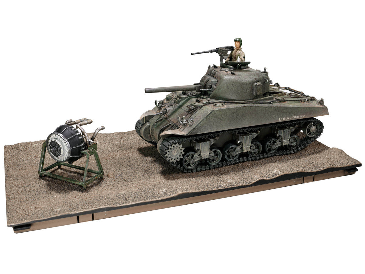 Sherman M4 (75) Medium Tank U.S. "753th Tank Battalion Gustav Line Italy" (1944) "Engine Plus" Series 1/32 Diecast Model by Metal Proud Metal Proud