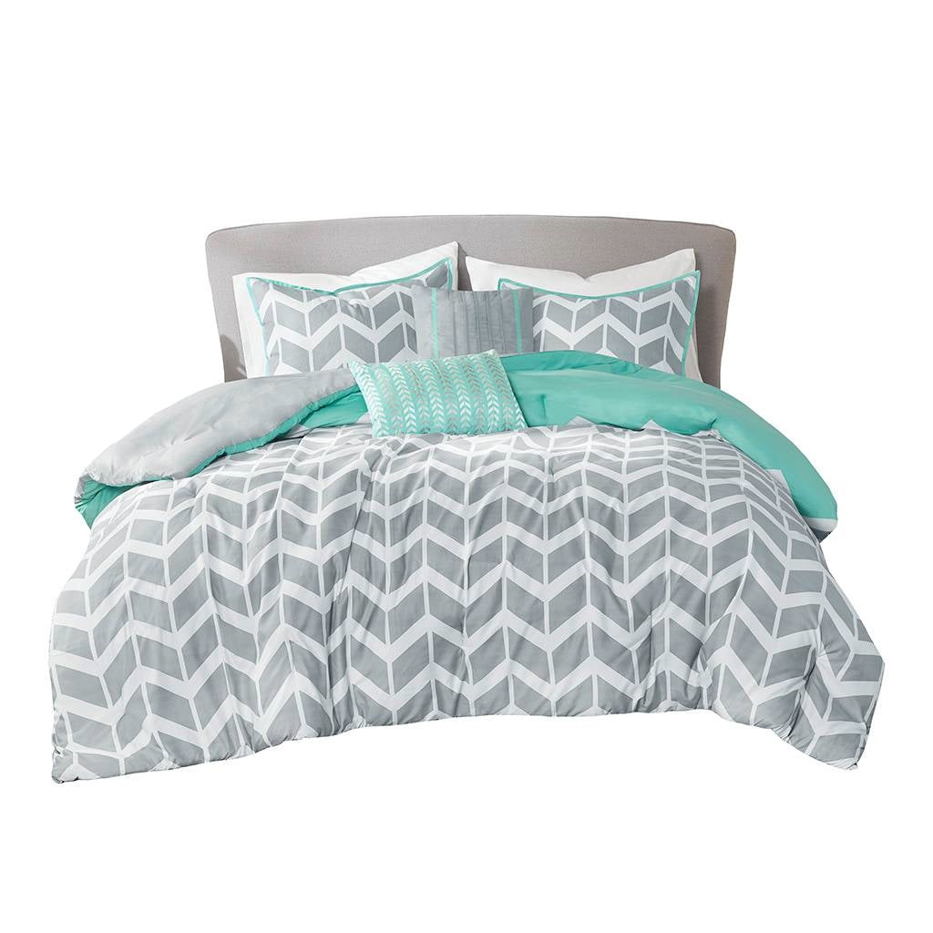 Full/Queen Reversible Comforter Set with Grey White Aqua Teal Chevron Pattern HomePacific