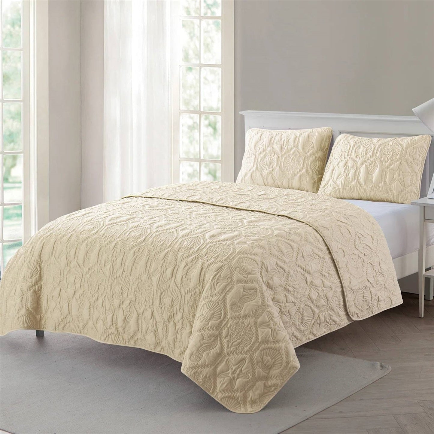 Queen Coastal Beach Starfish Seashells Seahorse Sand Tan 3-Piece Quilt Set FastFurnishings