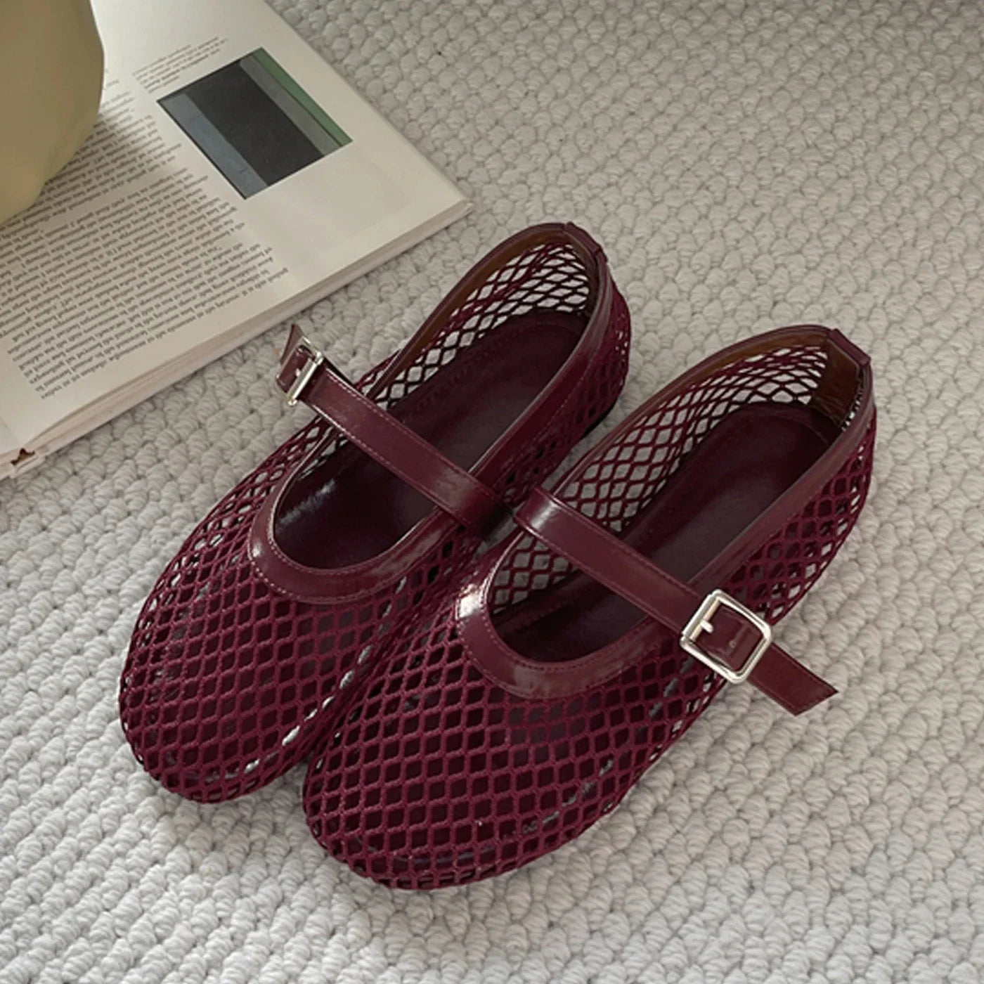 Aneikeh Round Toe Flat Shoes Women Non Slip Flat Sandals Sizes 35-43 Breathable Mesh Beach Outdoor Shallow Comfortable Shoes LadyShow.Store