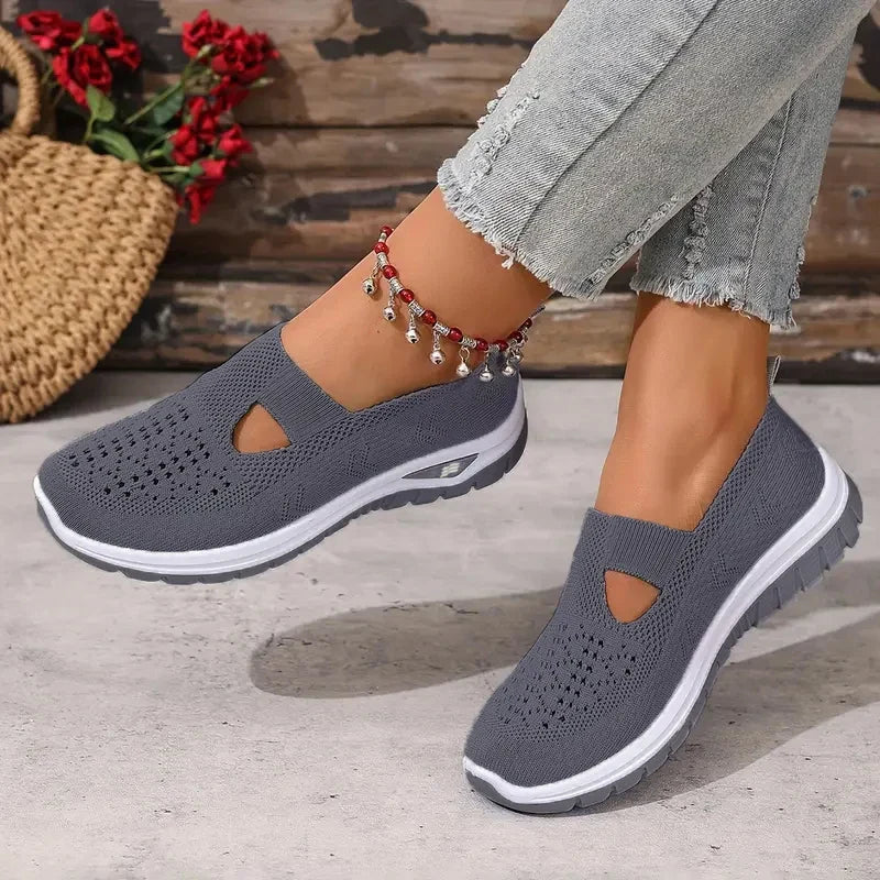Women's casual sports shoes, solid color breathable sports soft-soled lightweight walking shoes, low-top knitted casual shoes LadyShow.Store