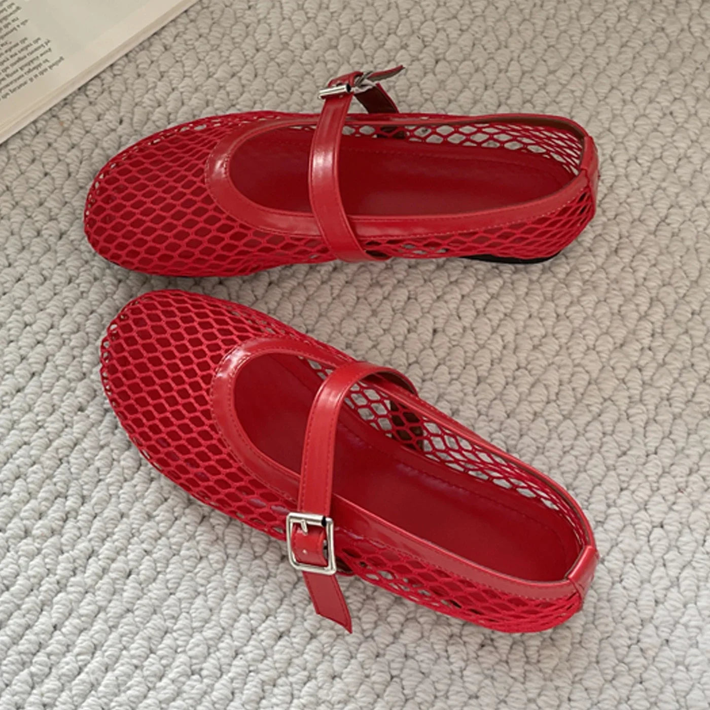Aneikeh Round Toe Flat Shoes Women Non Slip Flat Sandals Sizes 35-43 Breathable Mesh Beach Outdoor Shallow Comfortable Shoes LadyShow.Store