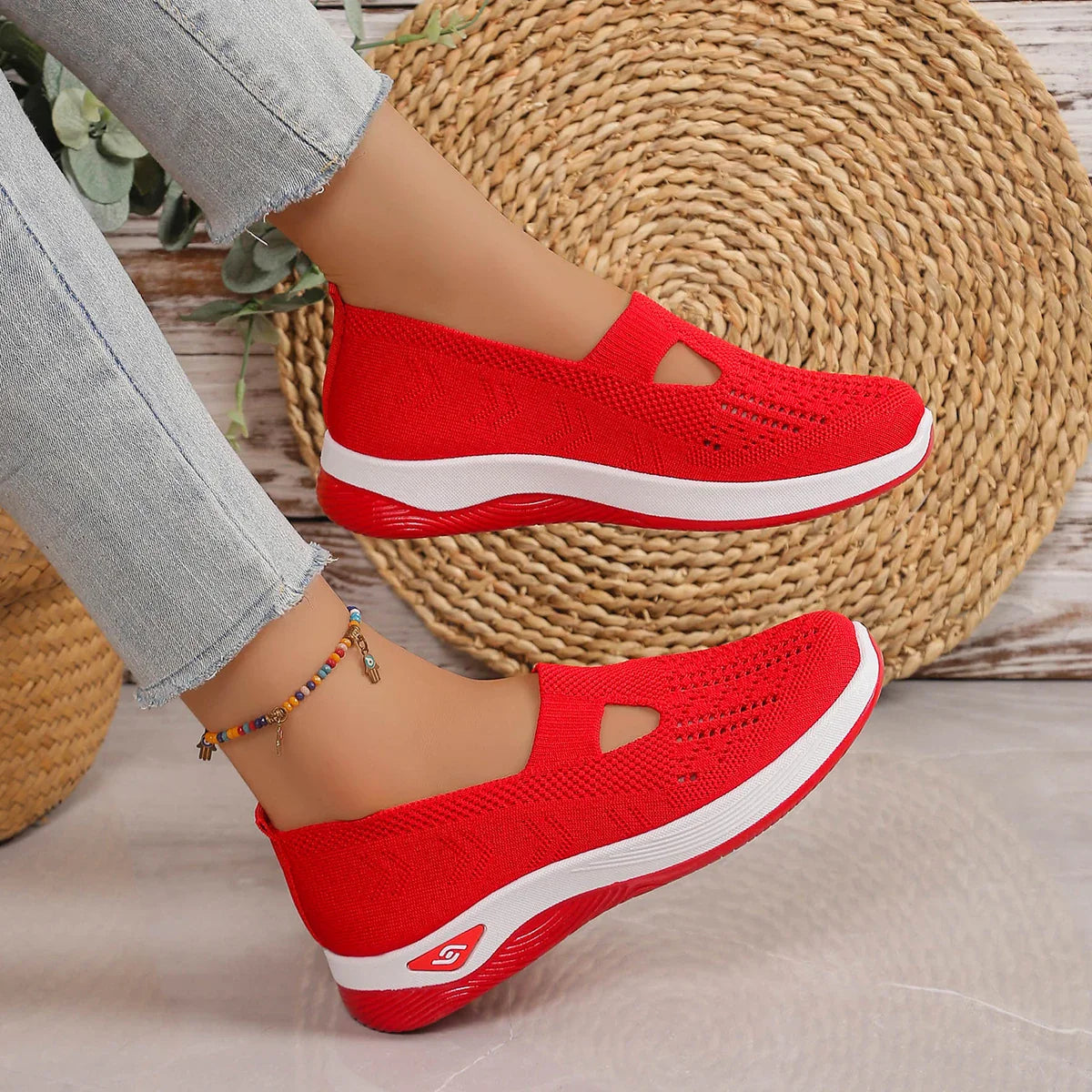 Women's shoes, casual sports shoes, solid color breathable sports soft-soled lightweight walking shoes, low-top knitted casual s LadyShow.Store