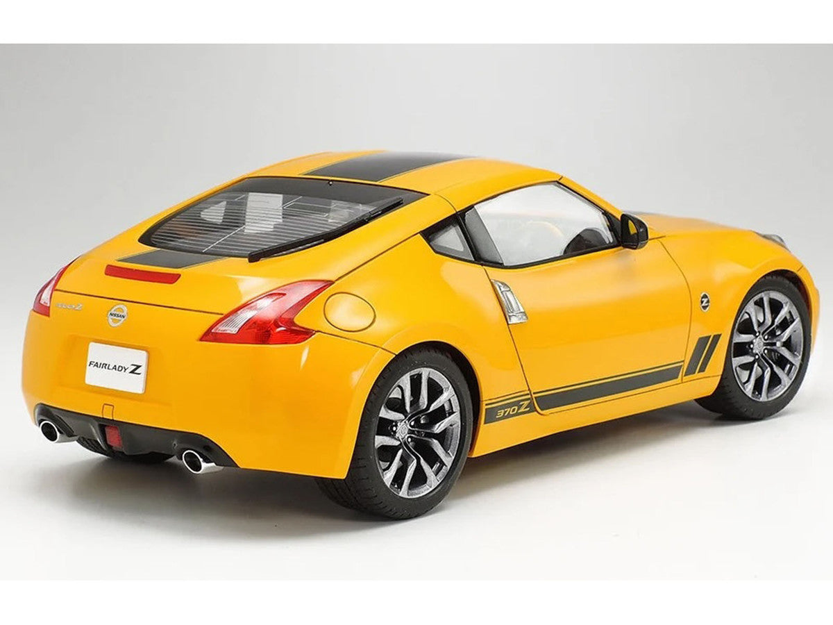 Model Kit Nissan 370Z Heritage Edition 1/24 Scale Model by Tamiya Tamiya