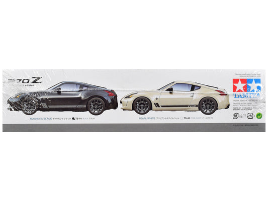Model Kit Nissan 370Z Heritage Edition 1/24 Scale Model by Tamiya Tamiya