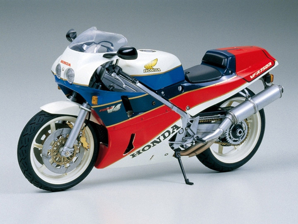 Model Kit Honda VFR750R Motorcycle 1/12 Scale Model by Tamiya Tamiya