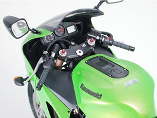Model Kit Kawasaki Ninja ZX-12R Motorcycle 1/12 Scale Model by Tamiya Tamiya