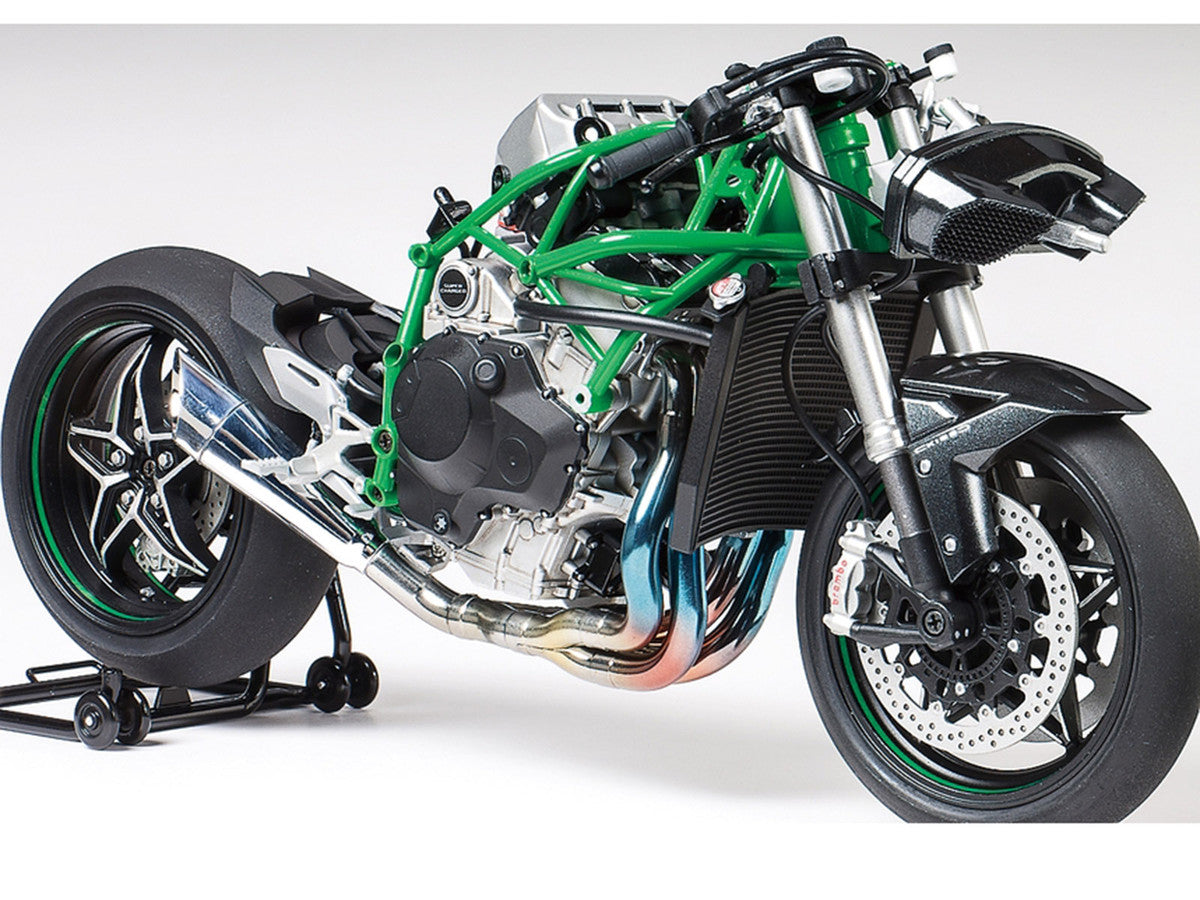 Model Kit Kawasaki Ninja H2R Motorcycle 1/12 Scale Model by Tamiya Tamiya