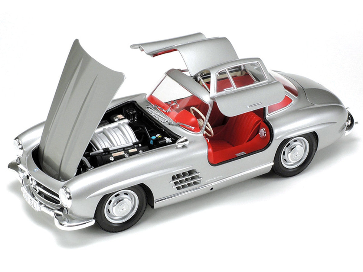 Model Kit Mercedes-Benz 300SL Gullwing 1/24 Scale Model by Tamiya Tamiya
