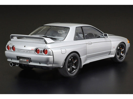 Model Kit Nissan Skyline GT-R (R32) Nismo-Custom 1/24 Scale Model by Tamiya Tamiya
