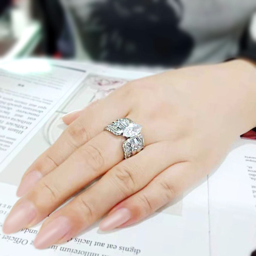 TK3777 - High polished (no plating) Stainless Steel Ring with AAA Grade CZ in Clear Alamode