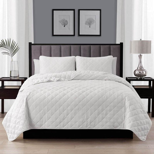 Twin/Twin XL 2-Piece White Polyester Microfiber Diamond Quilted Quilt Set FastFurnishings