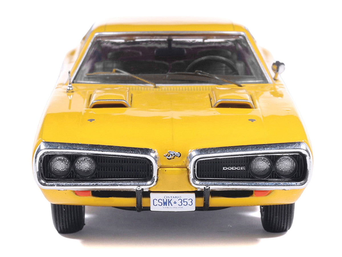 1970 Dodge Coronet Super Bee Yellow with Black Stripes 1/43 Diecast Model by IXO Models IXO