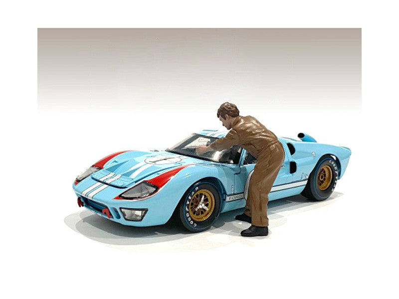 "Race Day 1" Figurine V for 1/18 Scale Models by American Diorama American Diorama
