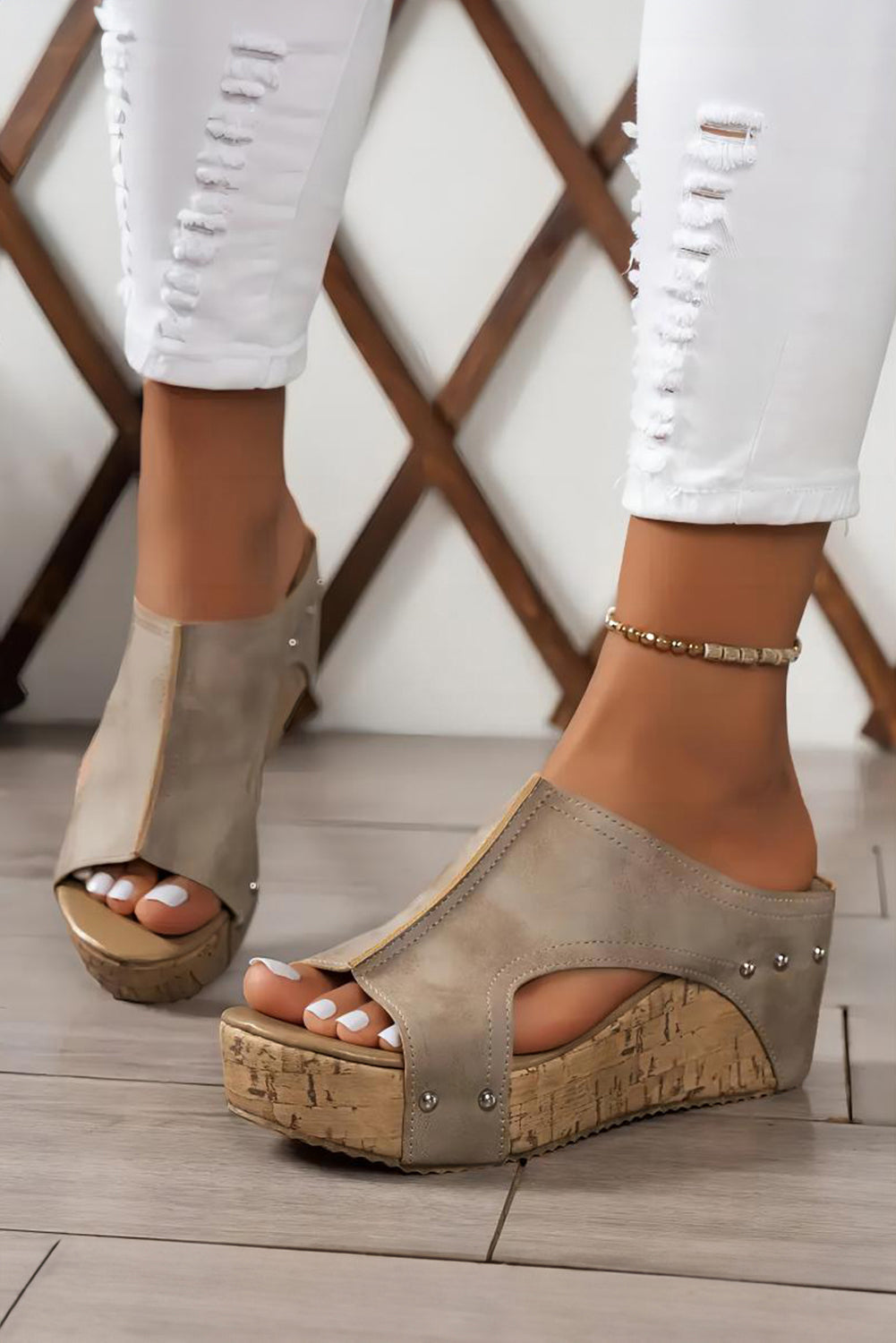Gianna Pu Leather Wedge Slippers Threaded Pear