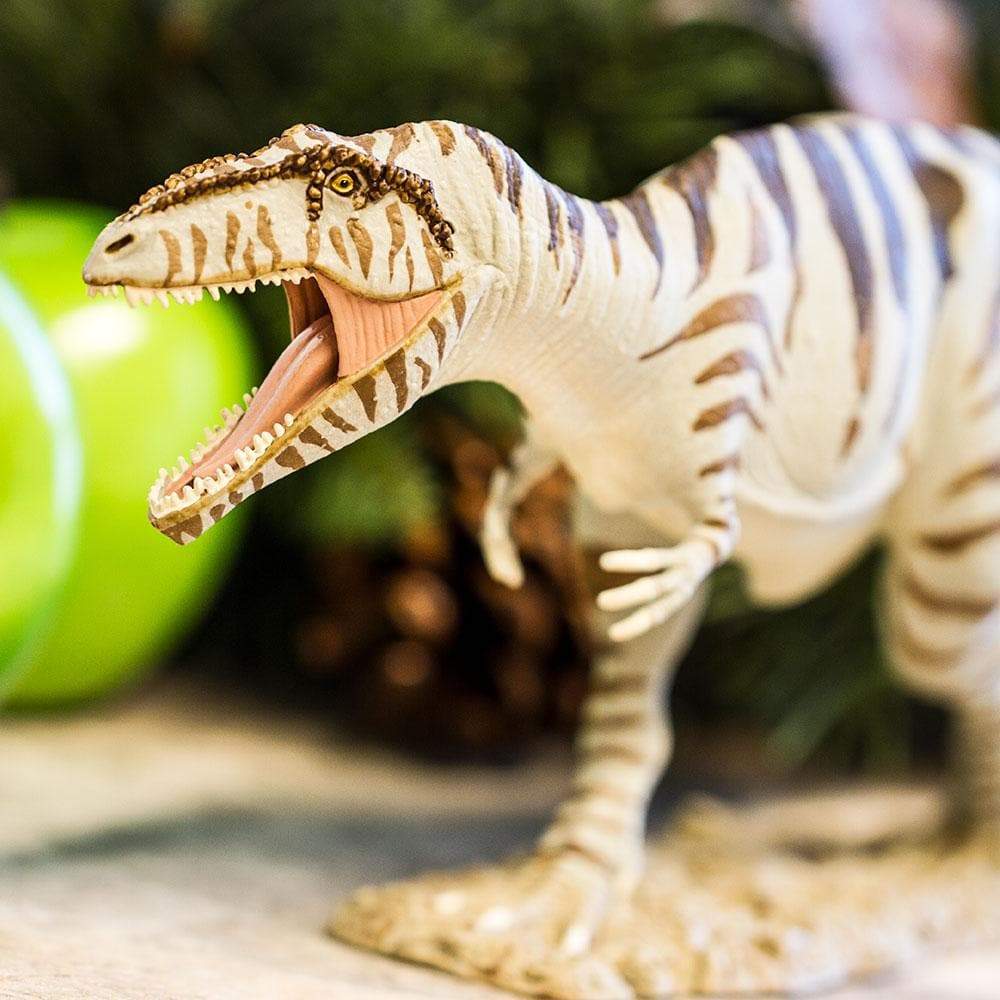 Giganotosaurus Toy-1