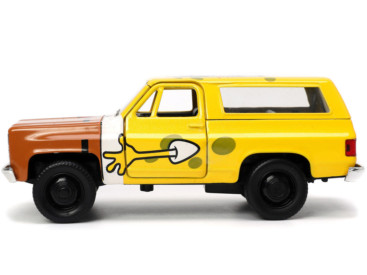 1980 Chevrolet K5 Blazer with SpongeBob SquarePants Diecast Figurine "Hollywood Rides" Series 1/32 Diecast Model Car by Jada Jada