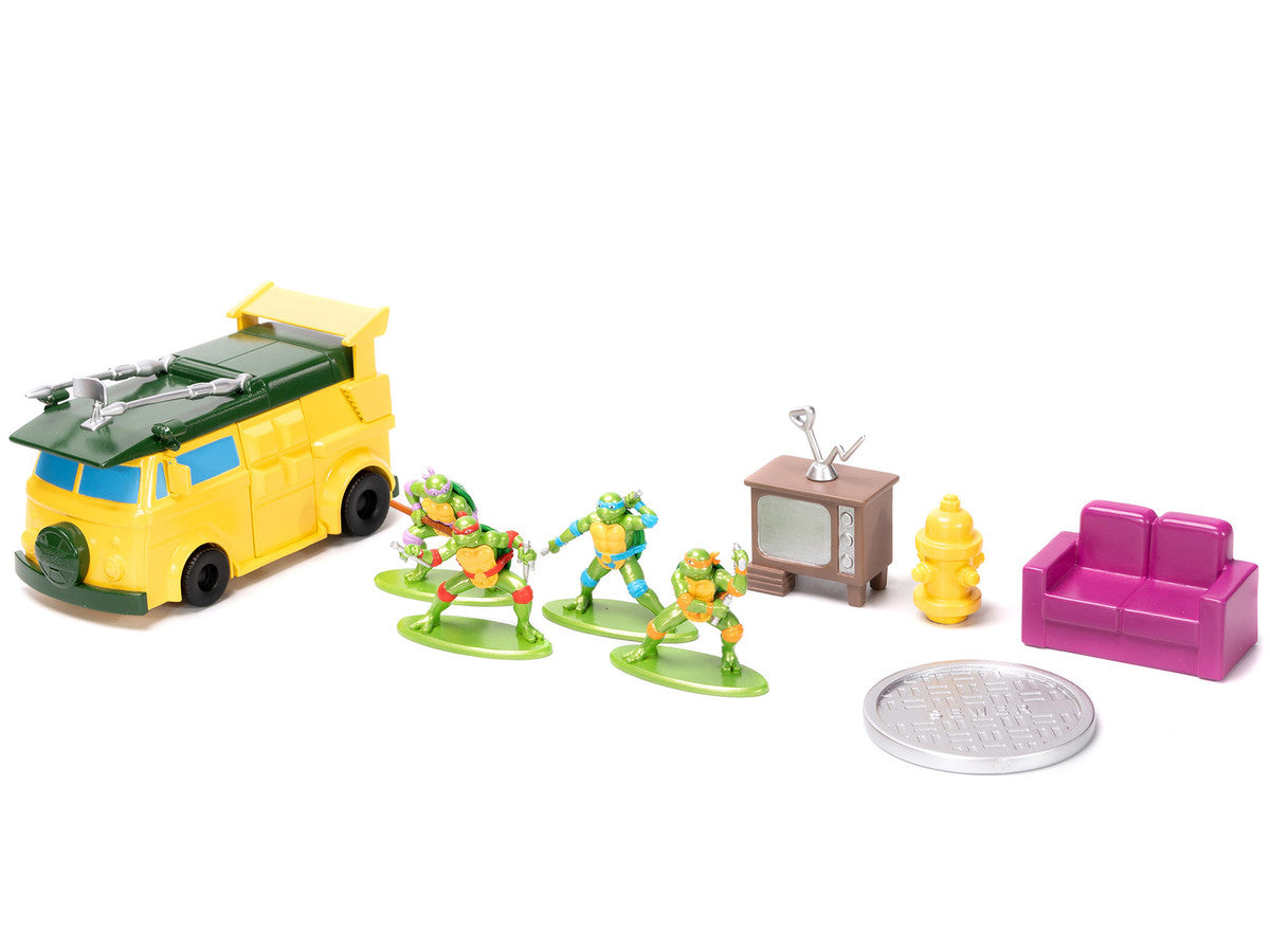 "Teenage Mutant Ninja Turtles" Turtle Lair Diorama Set with Figures and Party Wagon "Nano Scene" Series Model by Jada Jada