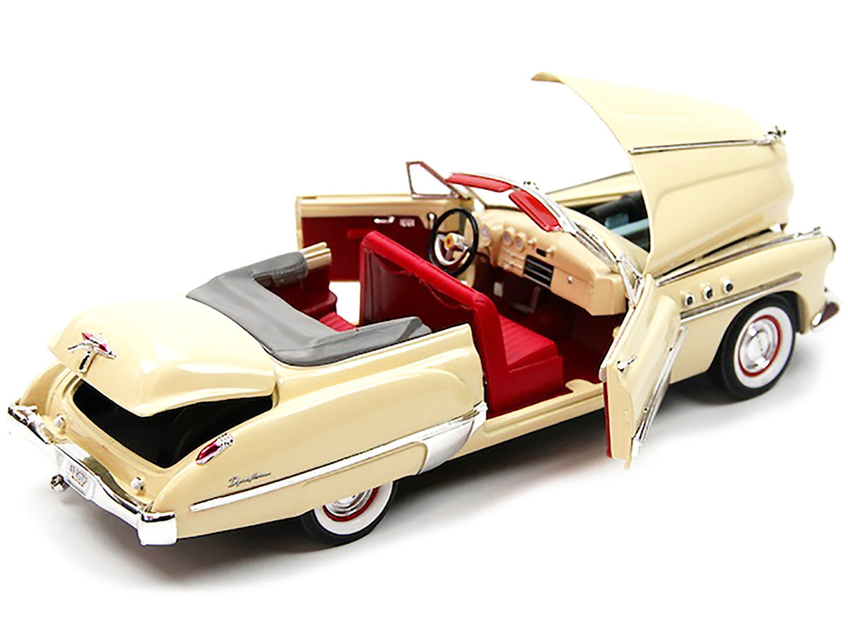1949 Buick Roadmaster Cream with Red Interior 1/18 Diecast Model Car by Motormax Motormax