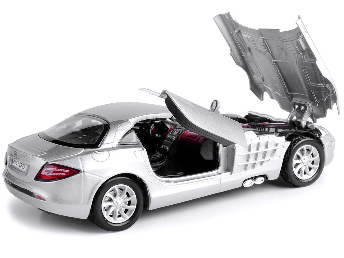 Mercedes McLaren SLR Silver 1/24 Diecast Model Car by Motormax Motormax
