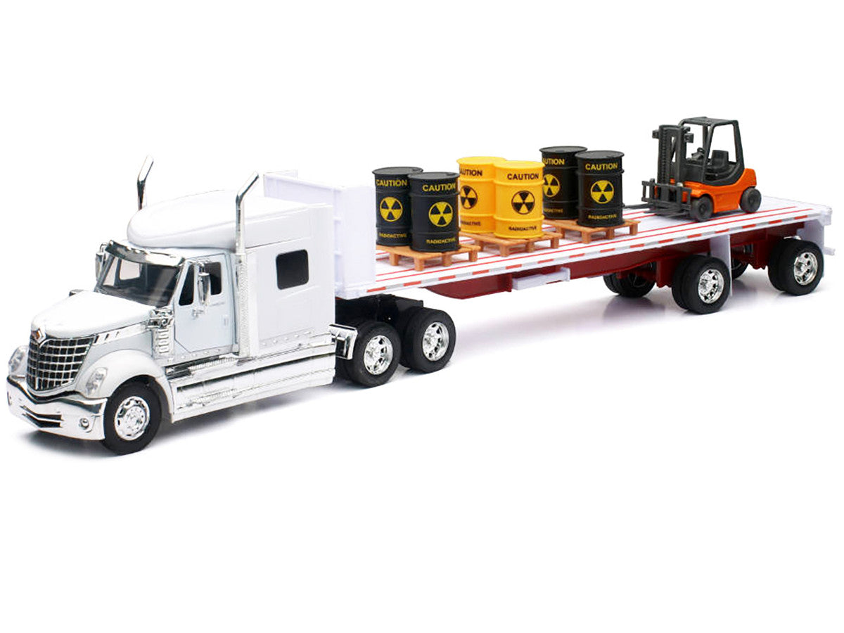 International Lonestar Flatbed Truck White with 6 Toxic Barrels 3 Pallets and Forklift "Long Haul Trucker" Series 1/32 Diecast Model by New Ray New Ray