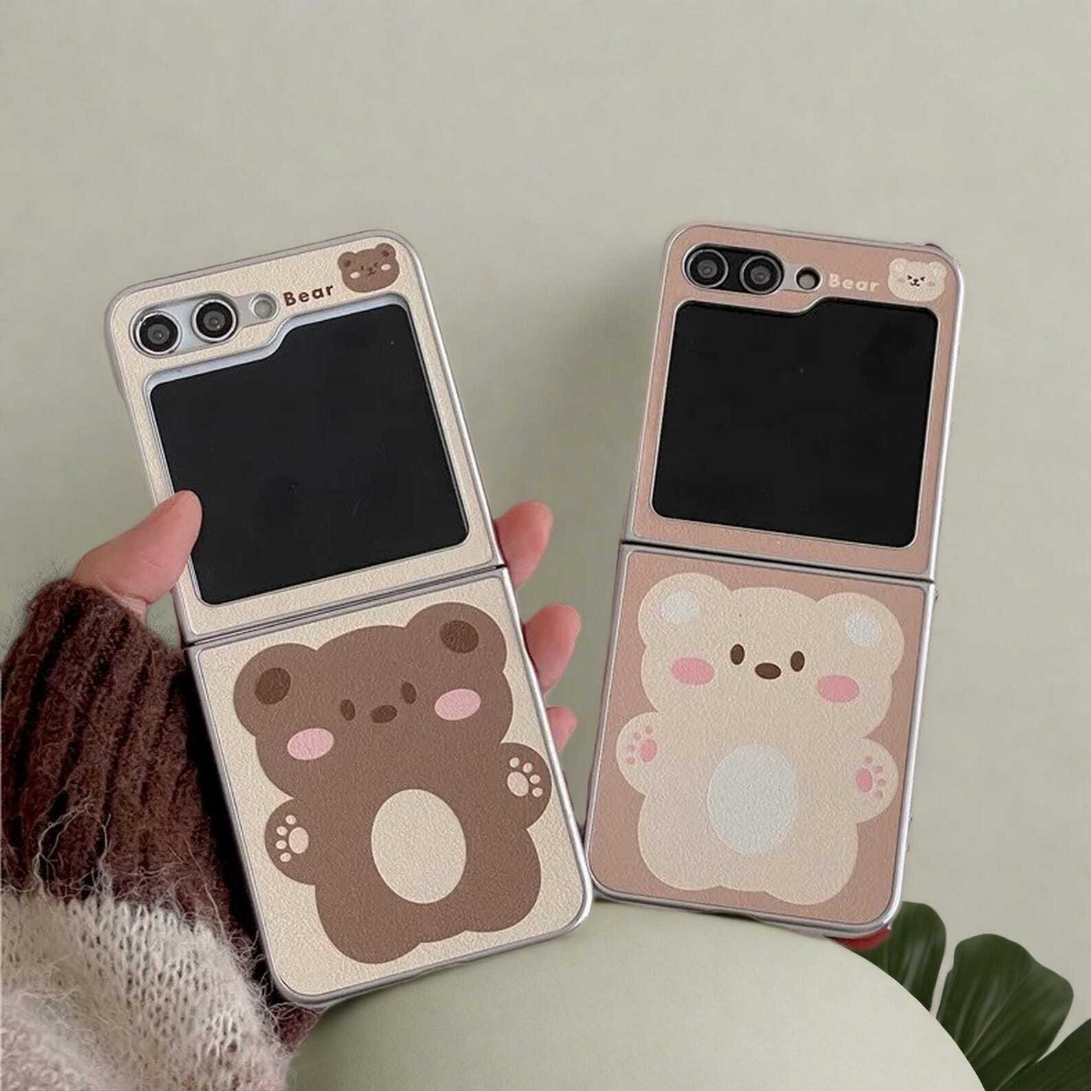 Cartoon Bear Bracelet Phone Case for Samsung Galaxy Z Flip 3 4 5 6 Shockproof Back Cover with Cute Charm W2B