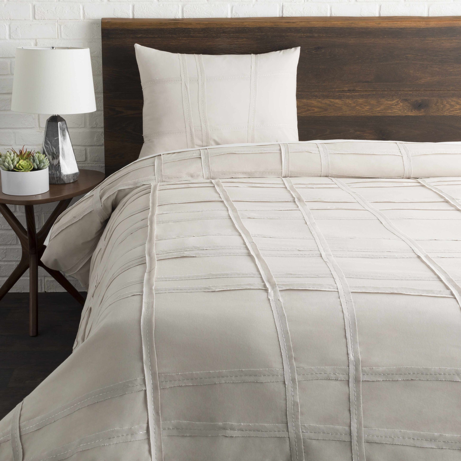Queens Contemporary Light Gray Bedding-3