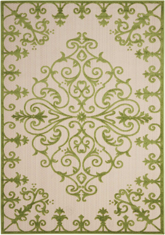 5' x 8' Green Medallion Indoor Outdoor Area Rug