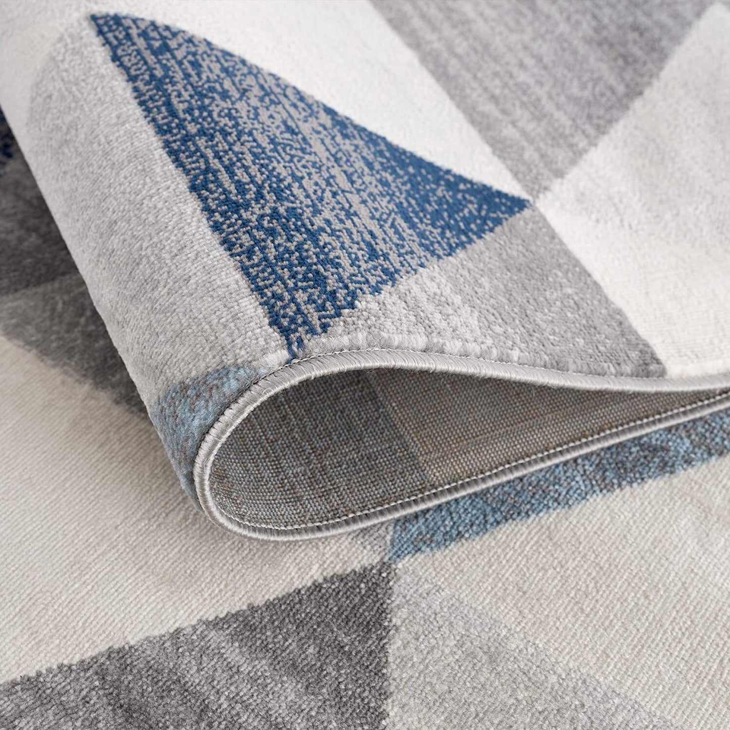 4' X 6' Navy Blue Geometric Diamond Area Rug