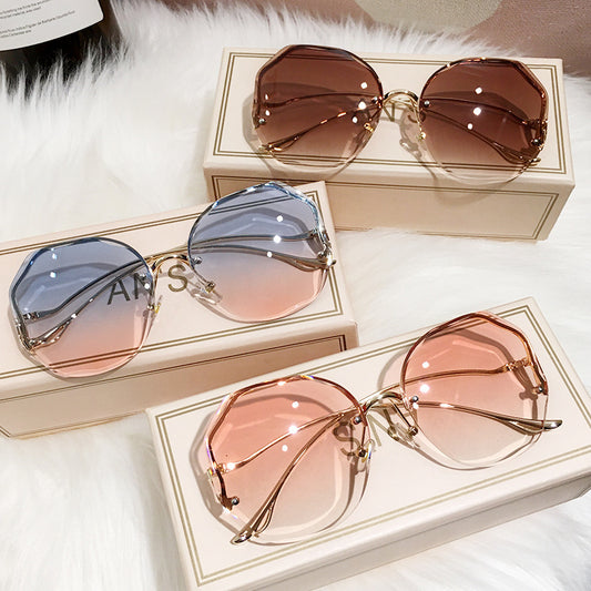 Trimmed Lens Sunglasses for Fashion Lovers