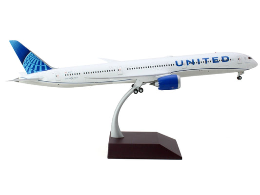 Boeing 787-10 Commercial Aircraft "United Airlines" White with Blue Tail "Gemini 200" Series 1/200 Diecast Model Airplane by GeminiJets