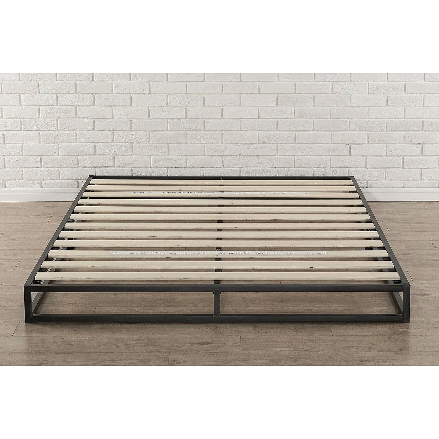 Queen size 6-inch Low Profile Metal Platform Bed Frame with Wooden Slats